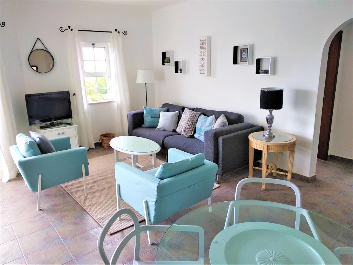 Standard Two-Bedroom Apartment,1500516970:JPEG