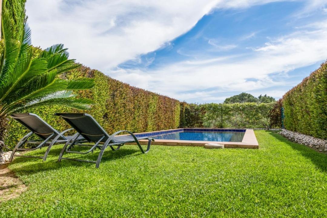 Two-Bedroom Apartment Pool Garden,1402936670:JPEG